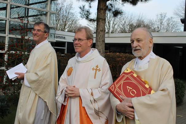 http://www.stimberg-zeitung.de/storage/pic/lokales/oer-erkenschwick/426398_1_210_008_613750_SZL_Pfarrei.jpg?version=1321802549